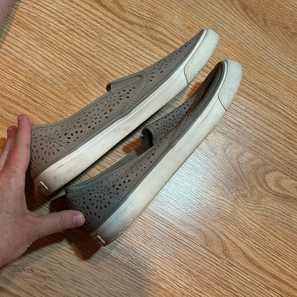 Sperry Womens Crest Vibe‎ Grey Suede Perforated Slip On Sneakers Size 9